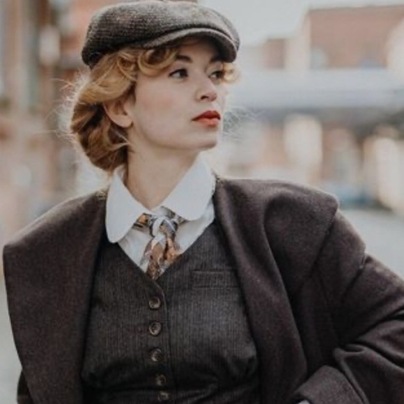 J. D`Ormont Equestrian Print Scarf - Picture 12 of 15